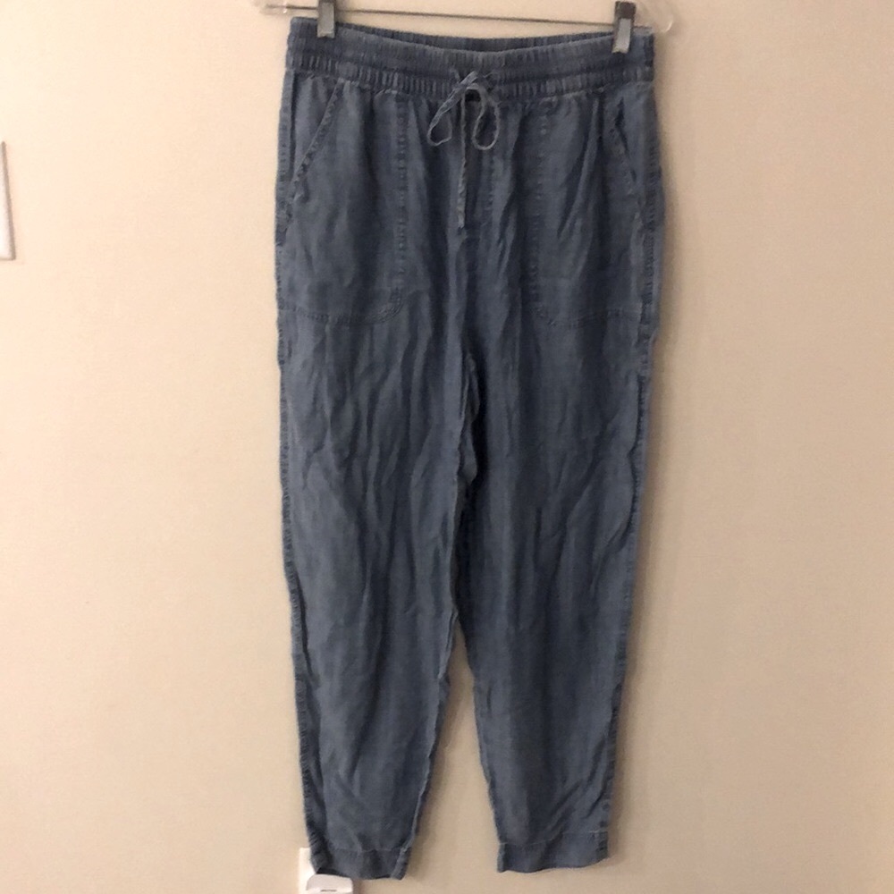 Splendid Blue Denim pull on elastic waist pants front  back pockets lyocell SM